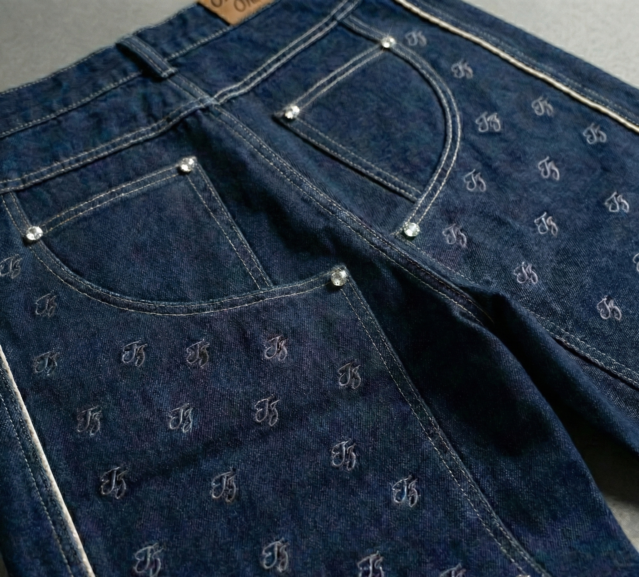 One Love Jeans | S.V